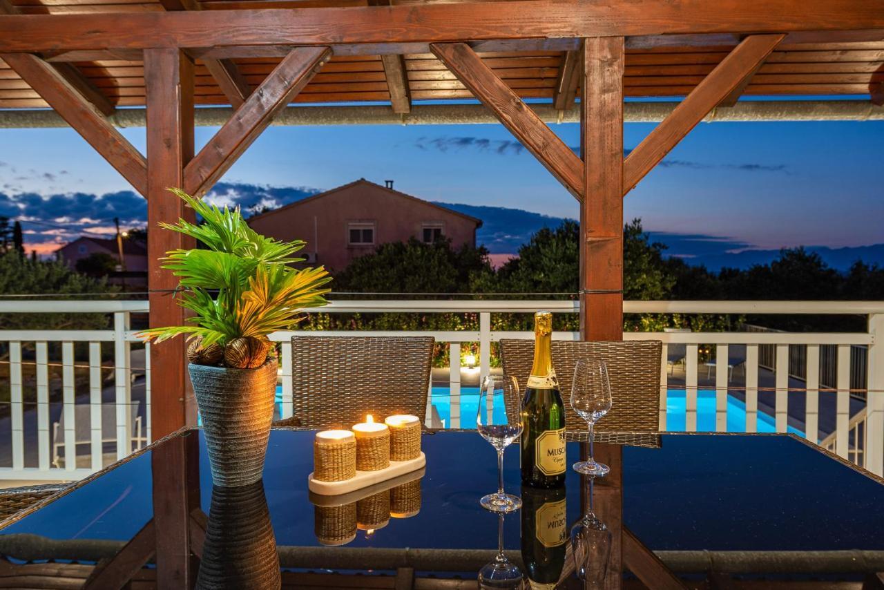 Vila Luna Apartments Задар Экстерьер фото